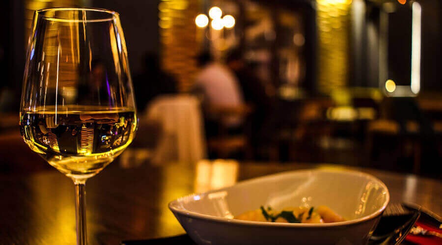 wine at indian restaurant southend.jpg
